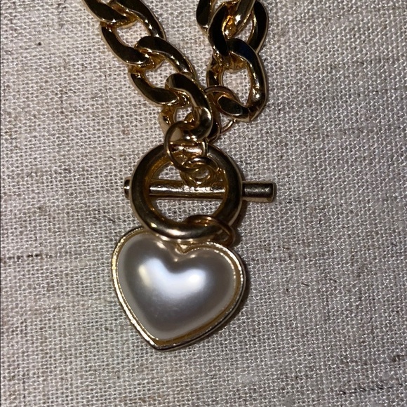 Gold Heart Pendant Bracelet with Chunky Chain - Picture 2 of 3